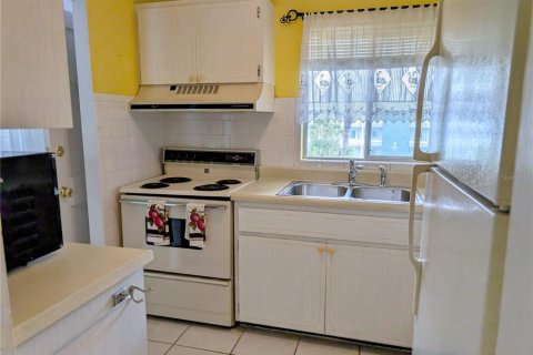 Condominio en alquiler en Bradenton, Florida, 1 dormitorio, 53.51 m2 № 1898473 - foto 5