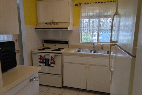Condominio en alquiler en Bradenton, Florida, 1 dormitorio, 53.51 m2 № 1898473 - foto 4
