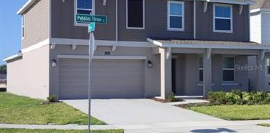 Villa ou maison à Kissimmee, Floride 5 chambres, 277.41 m2 № 2400423