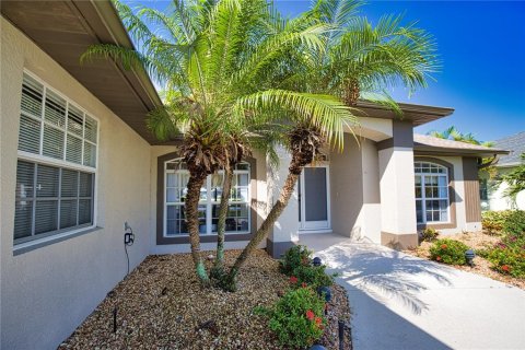 House in Rotonda, Florida 3 bedrooms, 169.92 sq.m. № 1898805 - photo 7