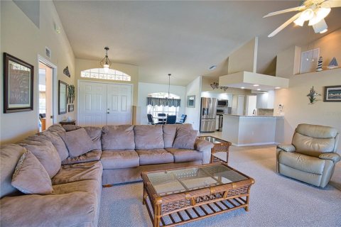 House in Rotonda, Florida 3 bedrooms, 169.92 sq.m. № 1898805 - photo 9
