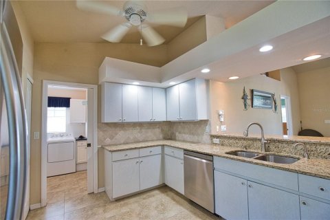 House in Rotonda, Florida 3 bedrooms, 169.92 sq.m. № 1898805 - photo 16