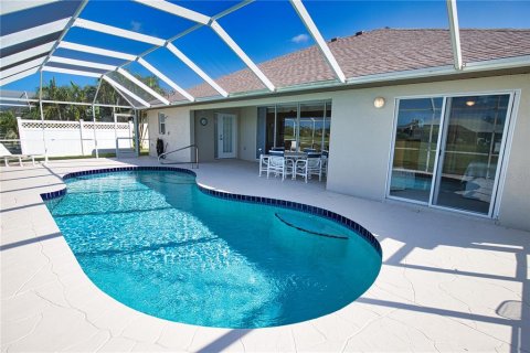 House in Rotonda, Florida 3 bedrooms, 169.92 sq.m. № 1898805 - photo 5