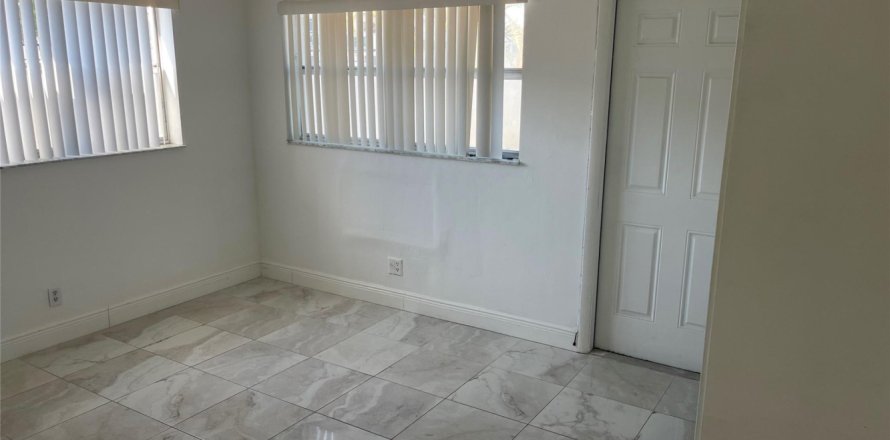 Condo in Fort Lauderdale, Florida, 2 bedrooms № 1226649