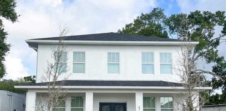 Casa en Saint Petersburg, Florida 7 dormitorios, 354.33 m2 № 2208001