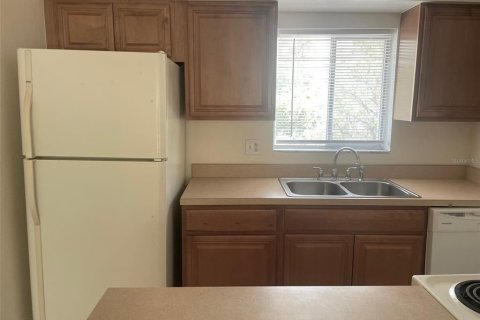 Condo in Sarasota, Florida, 2 bedrooms  № 2224857 - photo 7