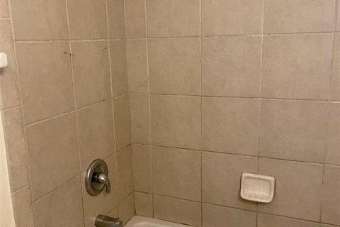 Condo in Sarasota, Florida, 2 bedrooms  № 2224857 - photo 14