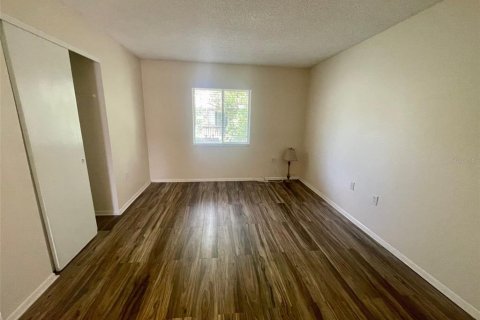 Condo in Sarasota, Florida, 2 bedrooms  № 2224857 - photo 15
