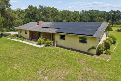 House in Mims, Florida 3 bedrooms, 159.7 sq.m. № 2339760 - photo 2