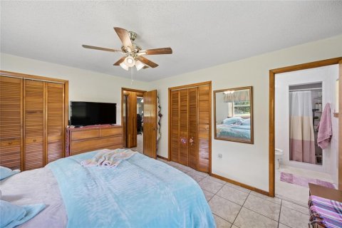 House in Mims, Florida 3 bedrooms, 159.7 sq.m. № 2339760 - photo 16