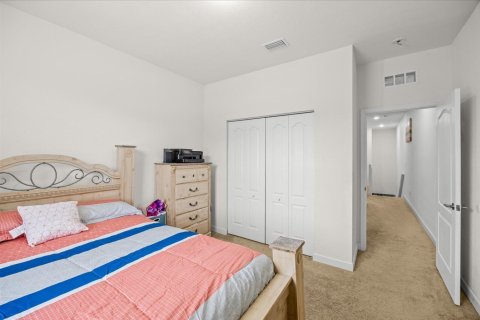 Townhouse in Stuart, Florida 3 bedrooms, 150.32 sq.m. № 2169270 - photo 18