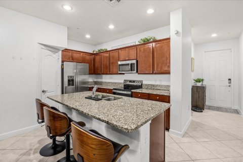 Townhouse in Stuart, Florida 3 bedrooms, 150.32 sq.m. № 2169270 - photo 5