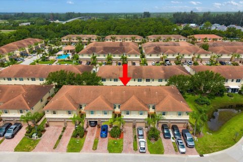 Townhouse in Stuart, Florida 3 bedrooms, 150.32 sq.m. № 2169270 - photo 28