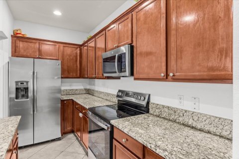 Townhouse in Stuart, Florida 3 bedrooms, 150.32 sq.m. № 2169270 - photo 7