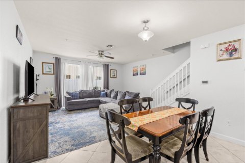 Townhouse in Stuart, Florida 3 bedrooms, 150.32 sq.m. № 2169270 - photo 8