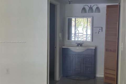 Condominio en venta en Miami, Florida, 2 dormitorios, 108.88 m2 № 1937574 - foto 6