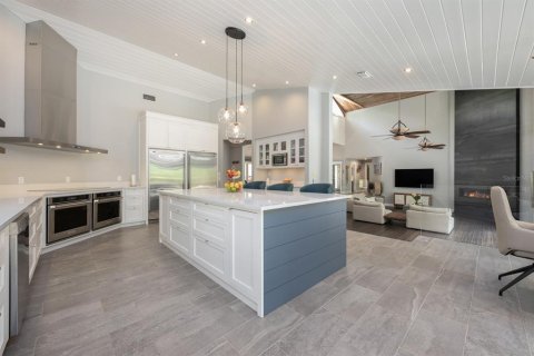 House in Ormond Beach, Florida 5 bedrooms, 507.62 sq.m. № 1769039 - photo 13