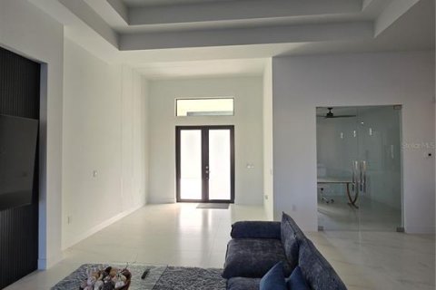 Casa en venta en Port Charlotte, Florida, 4 dormitorios, 227.24 m2 № 1919732 - foto 12