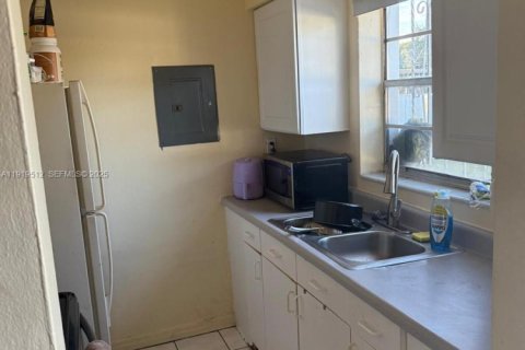 Immobilier commercial à vendre à Miami, Floride № 1974716 - photo 15