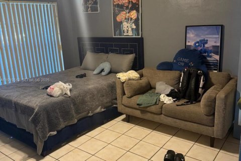 Immobilier commercial à vendre à Miami, Floride № 1974716 - photo 16