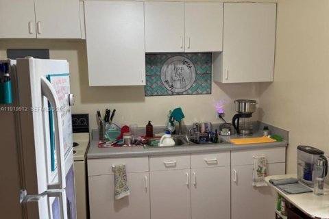 Immobilier commercial à vendre à Miami, Floride № 1974716 - photo 20