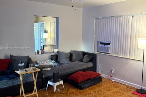 Immobilier commercial à vendre à Miami, Floride № 1974716 - photo 19