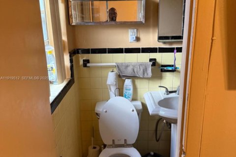 Immobilier commercial à vendre à Miami, Floride № 1974716 - photo 10