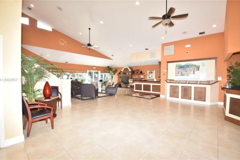 Condominio en venta en Tamarac, Florida, 1 dormitorio, 57.13 m2 № 2066681 - foto 27
