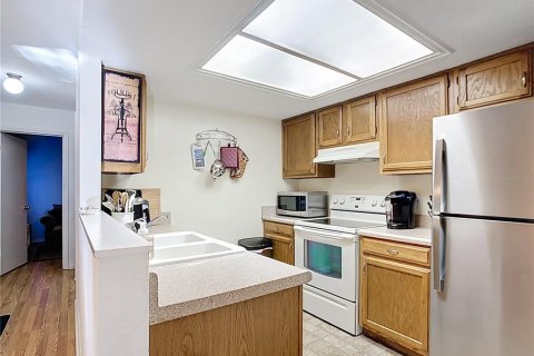 Купить кондоминиум в Гейнсвилл, Флорида 4 комнаты, 99.41м2, № 1576502 - фото 9