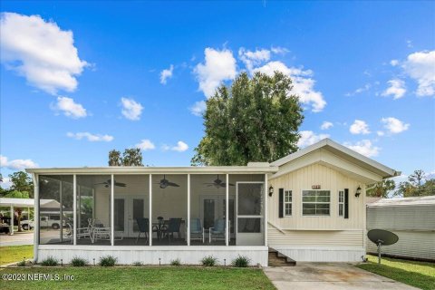 Villa ou maison à vendre à Welaka, Floride: 1 chambre, 64.66 m2 № 808182 - photo 1