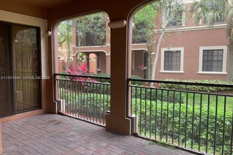 Townhouse in Weston, Florida 3 bedrooms, 144.93 sq.m. № 2242038 - photo 19