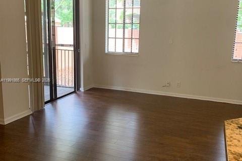 Townhouse in Weston, Florida 3 bedrooms, 144.93 sq.m. № 2242038 - photo 21