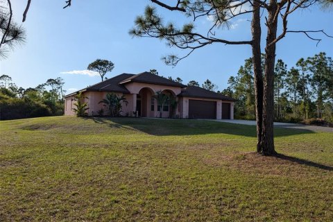 Casa en venta en Punta Gorda, Florida, 3 dormitorios, 178 m2 № 2239858 - foto 2
