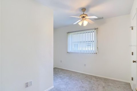 Villa ou maison à vendre à Rotonda, Floride: 4 chambres, 242.38 m2 № 2399387 - photo 15