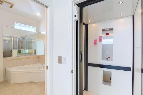Villa ou maison à vendre à Rotonda, Floride: 4 chambres, 242.38 m2 № 2399387 - photo 29