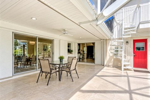 Villa ou maison à vendre à Rotonda, Floride: 4 chambres, 242.38 m2 № 2399387 - photo 5