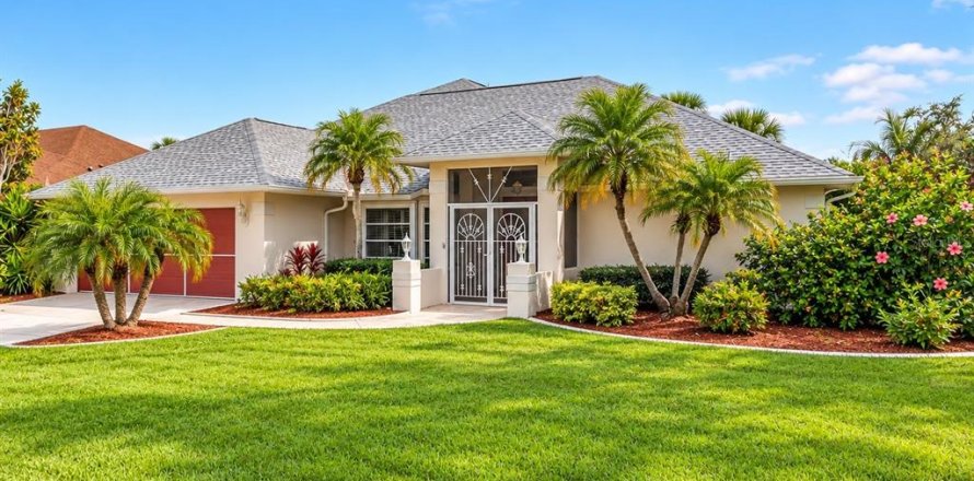 Villa ou maison à Rotonda, Floride 4 chambres, 242.38 m2 № 2399387