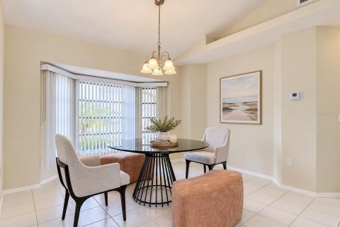 Villa ou maison à vendre à Rotonda, Floride: 4 chambres, 242.38 m2 № 2399387 - photo 9