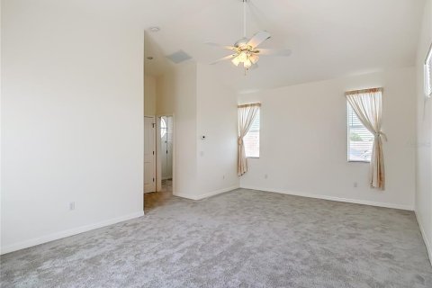 Villa ou maison à vendre à Rotonda, Floride: 4 chambres, 242.38 m2 № 2399387 - photo 24
