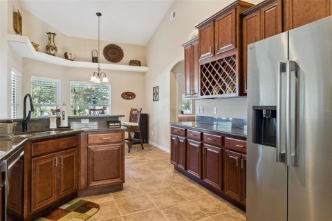 Villa ou maison à vendre à Clermont, Floride: 4 chambres, 231.7 m2 № 2416848 - photo 11