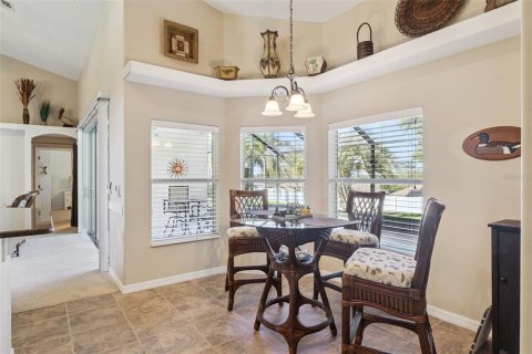 Villa ou maison à vendre à Clermont, Floride: 4 chambres, 231.7 m2 № 2416848 - photo 16