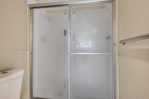 Copropriété à louer à Pembroke Pines, Floride: 2 chambres, 125.51 m2 № 2051500 - photo 21