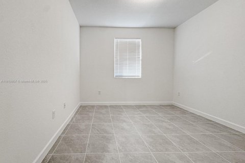 Immobilier commercial à louer à Homestead, Floride: 2 chambres № 1974082 - photo 7