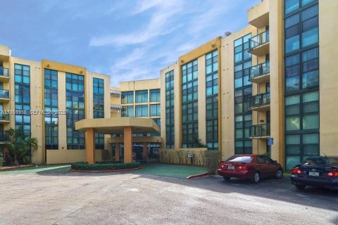 Снять в аренду кондоминиум в Майами, Флорида 1 спальня, 65.77м2, № 2006086 - фото 6