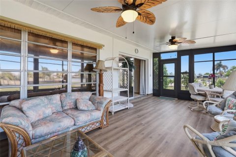Villa ou maison à vendre à Port Charlotte, Floride: 3 chambres, 124.86 m2 № 2204778 - photo 15
