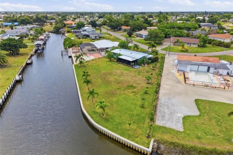 Villa ou maison à vendre à Port Charlotte, Floride: 3 chambres, 124.86 m2 № 2204778 - photo 28