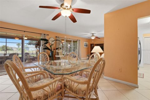 Villa ou maison à vendre à Port Charlotte, Floride: 3 chambres, 124.86 m2 № 2204778 - photo 6