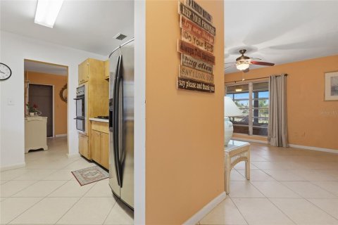 Villa ou maison à vendre à Port Charlotte, Floride: 3 chambres, 124.86 m2 № 2204778 - photo 3