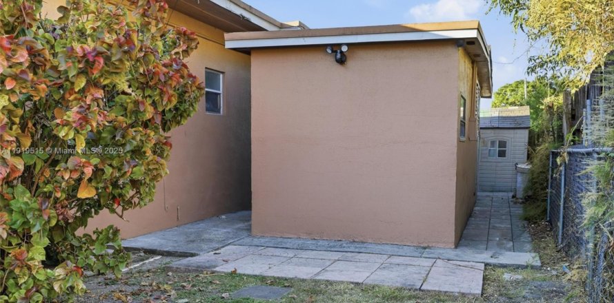 Studio à Miami, Floride № 1975161