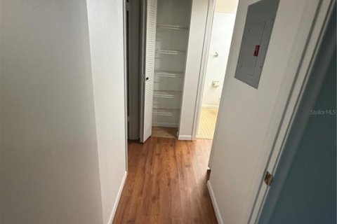Condominio en alquiler en Orlando, Florida, 2 dormitorios, 76.18 m2 № 2421762 - foto 18